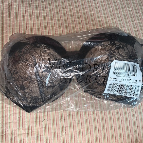 VS BRA - Picture 1 of 4